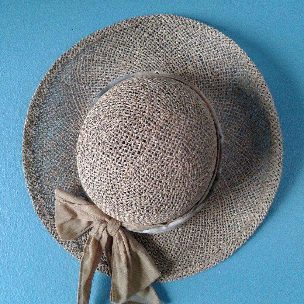 Hat No Tag